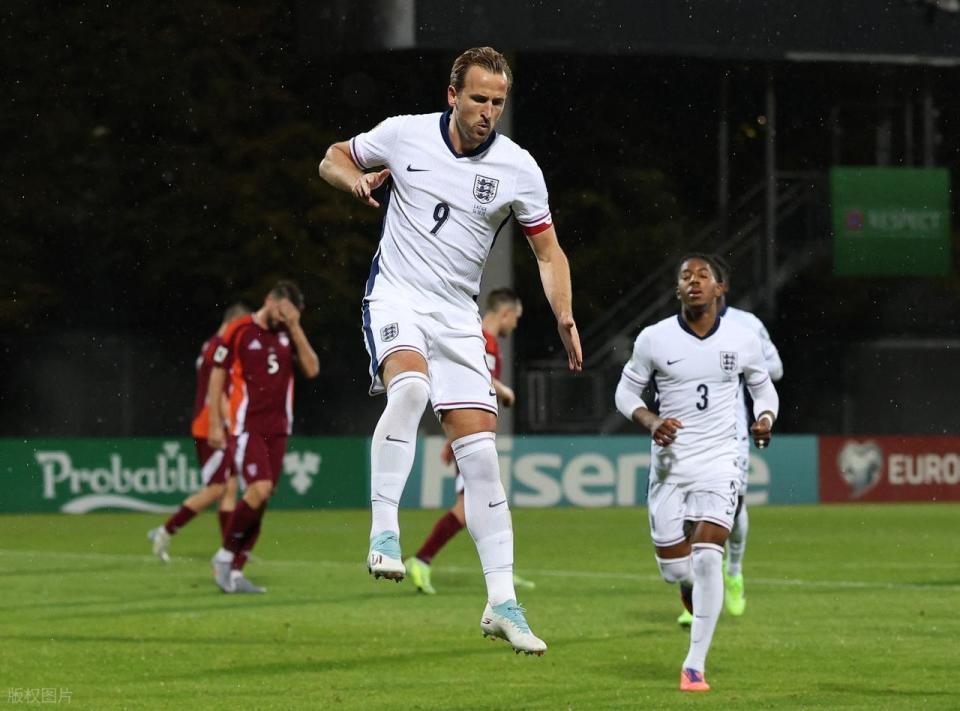 MTLUK, 前锁定小组 MTLUK, 前锁定小组